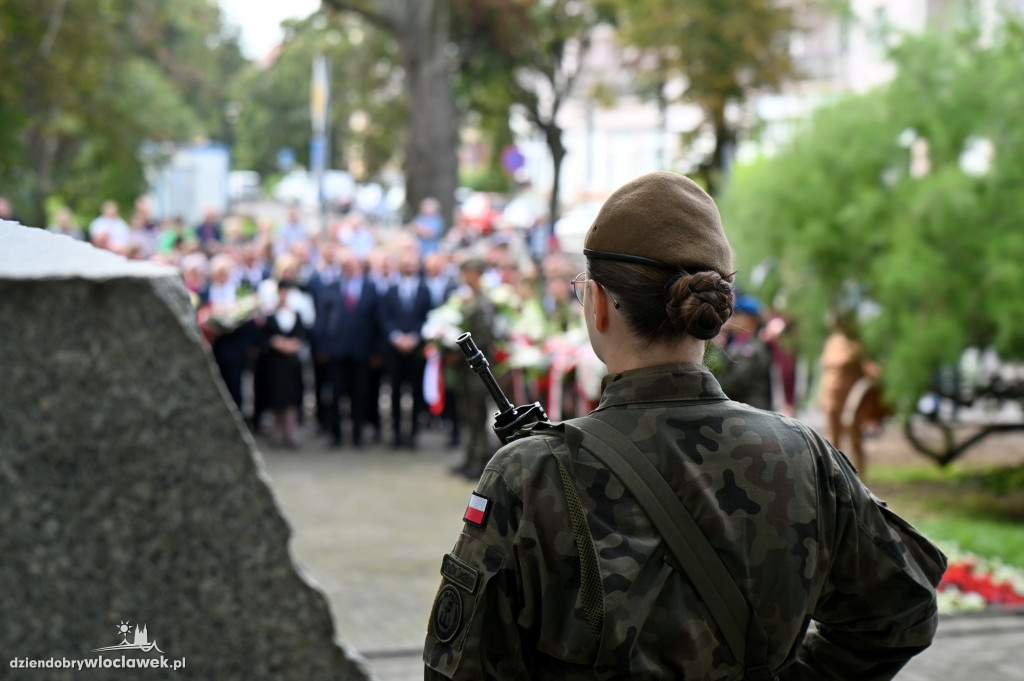 Obchody Powstania Warszawskiego w Parku Łokietka