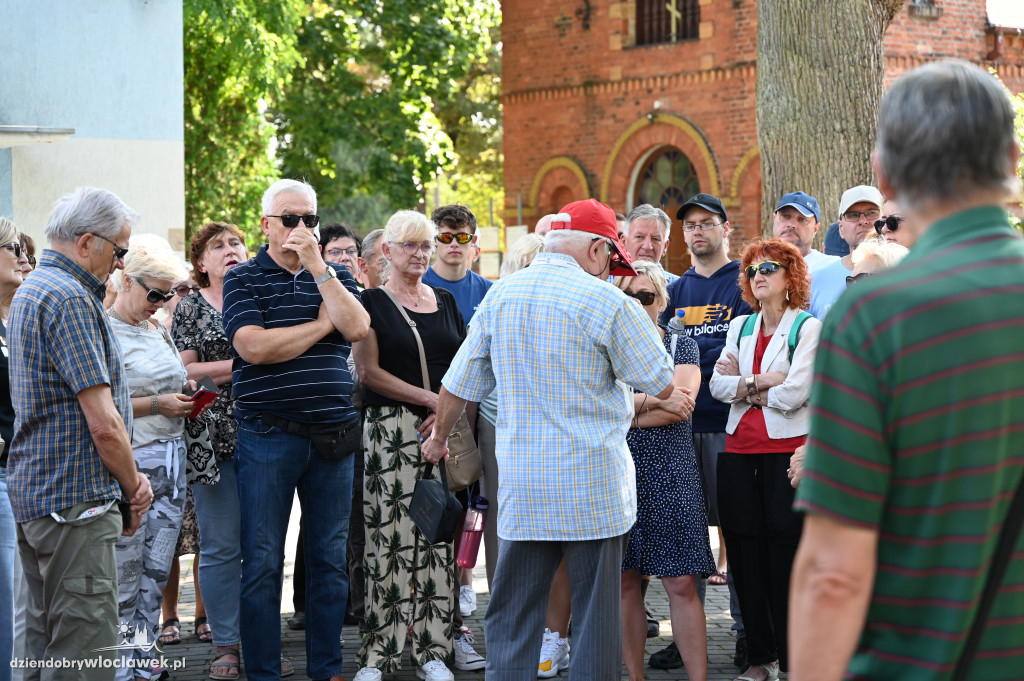 Spacer z przewodnikiem: „Nekropolia z Cerkwią”