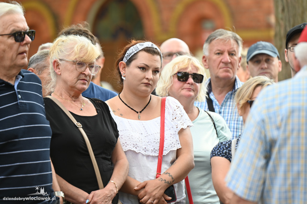 Spacer z przewodnikiem: „Nekropolia z Cerkwią”