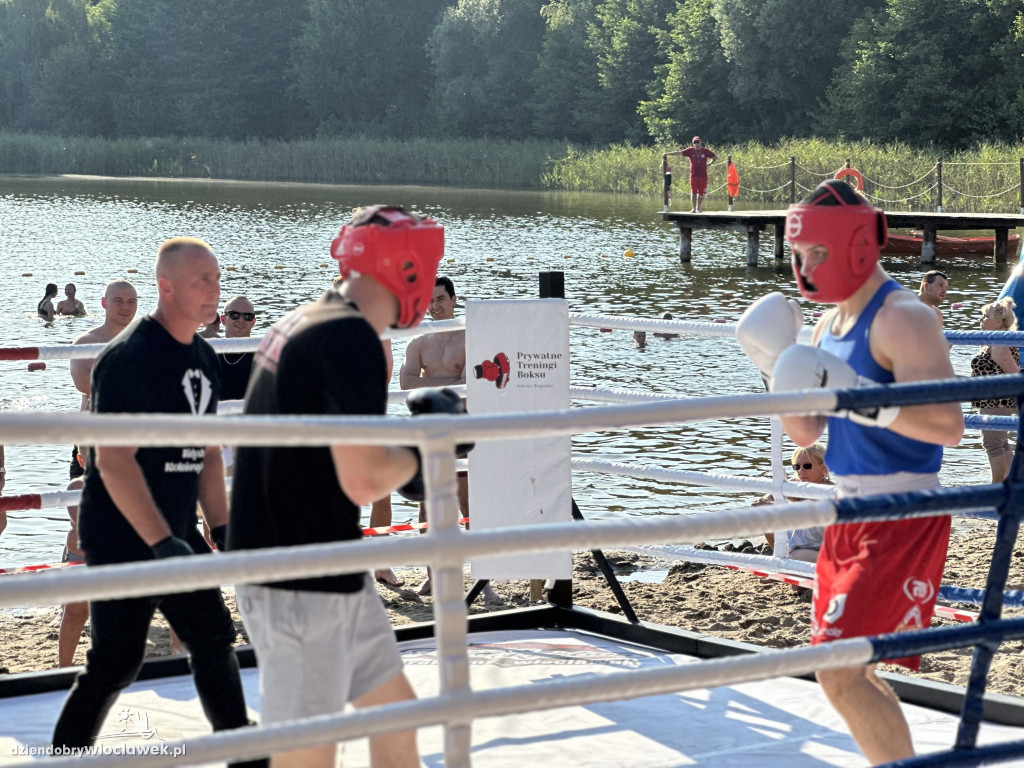 Holiday Boxing Show nad Jeziorem Czarnym
