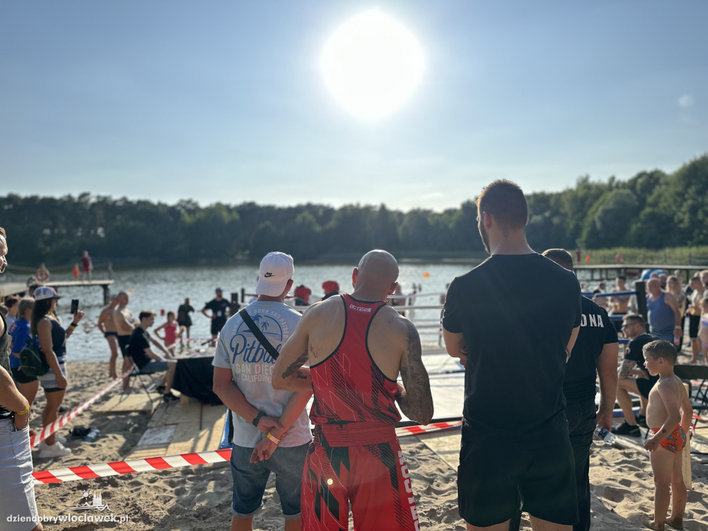 Holiday Boxing Show nad Jeziorem Czarnym