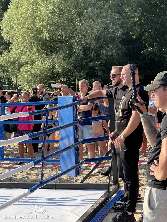 Holiday Boxing Show nad Jeziorem Czarnym