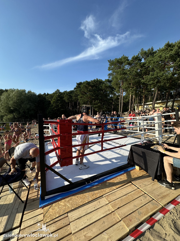 Holiday Boxing Show nad Jeziorem Czarnym