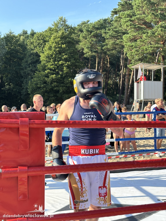 Holiday Boxing Show nad Jeziorem Czarnym