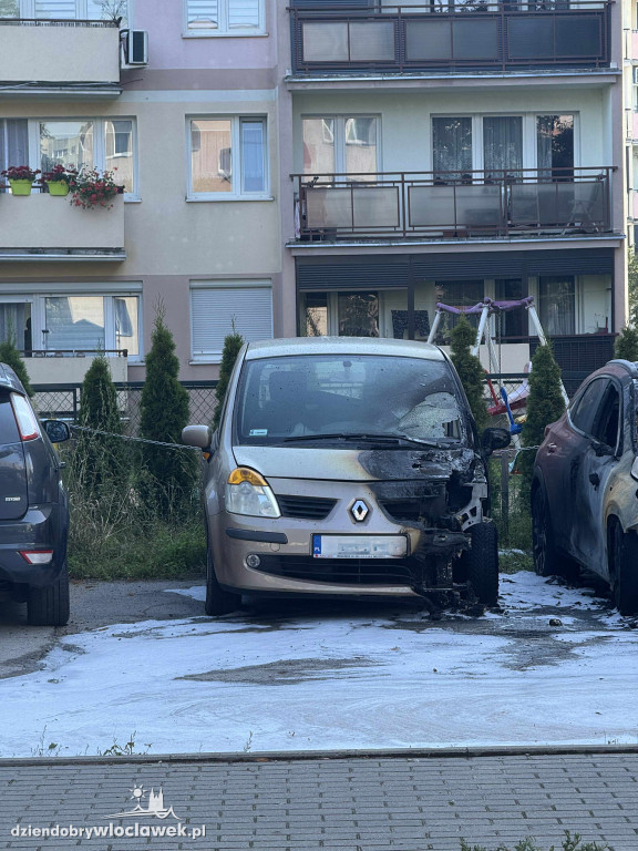 Pożar samochodów przy ulicy Łanowej