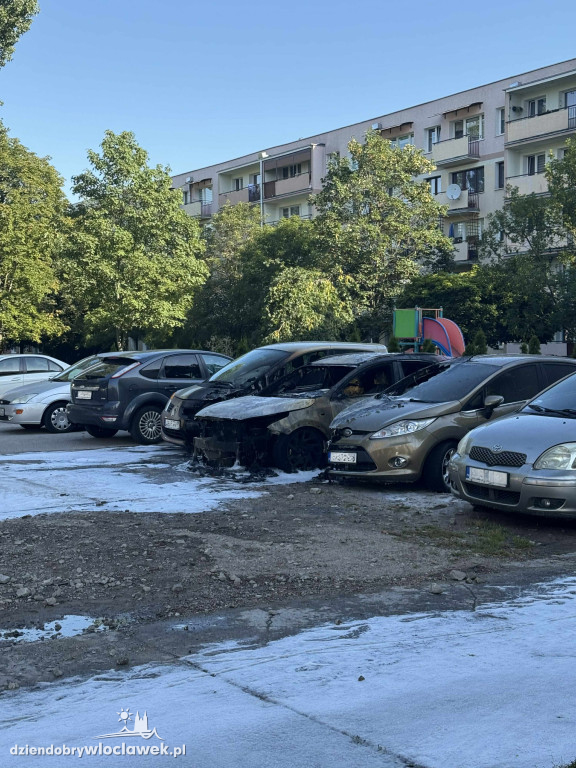 Pożar samochodów przy ulicy Łanowej