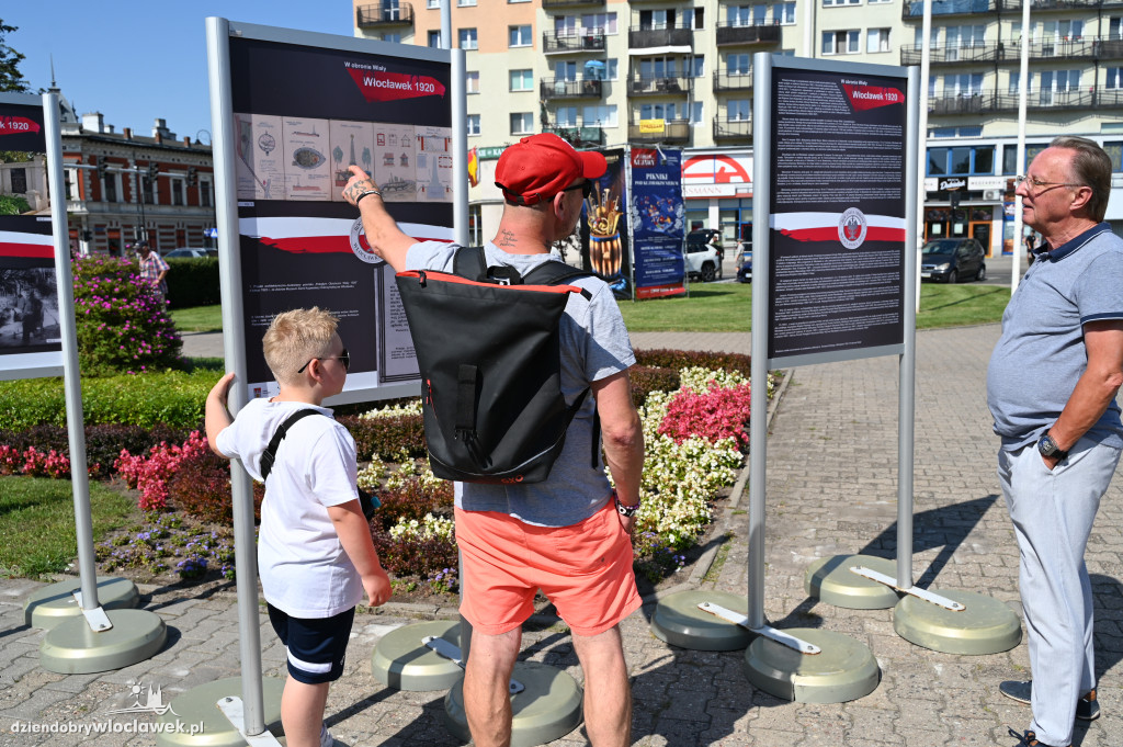 Uroczystości z okazji 15 sierpnia na Pl. Wolności