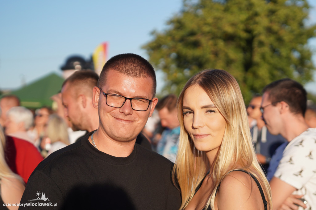 Piękni i Młodzi porwali tłumy w Kruszynie!