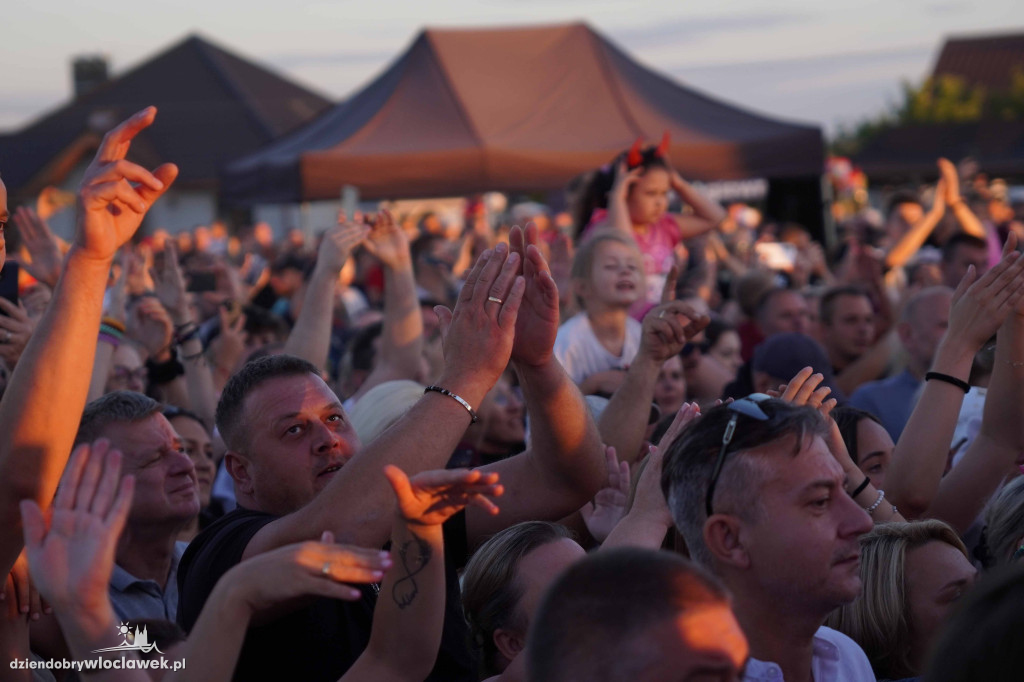 Kruszyn świętuje z muzyką - Stachursky na scenie!