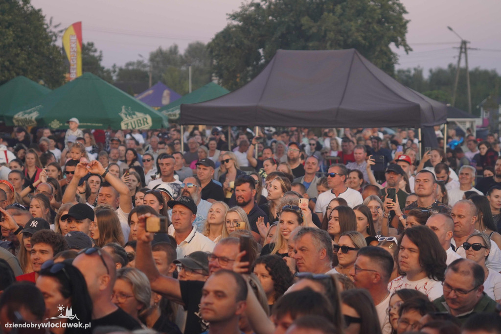 Kruszyn świętuje z muzyką - Stachursky na scenie!