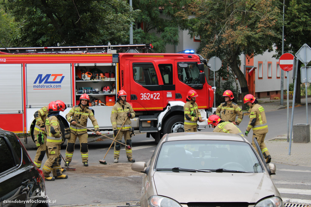 Kolizja na skrzyżowaniu z Chmielną