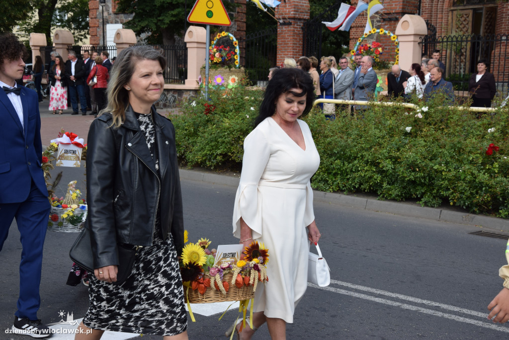 Korowód Dożynkowy w Lubaniu