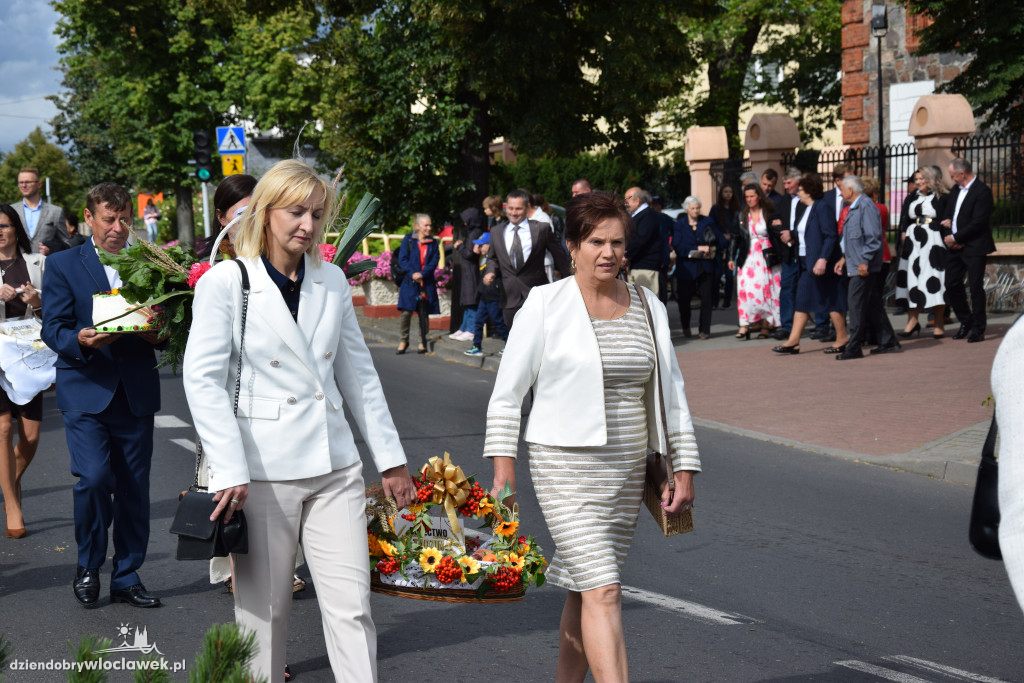 Korowód Dożynkowy w Lubaniu