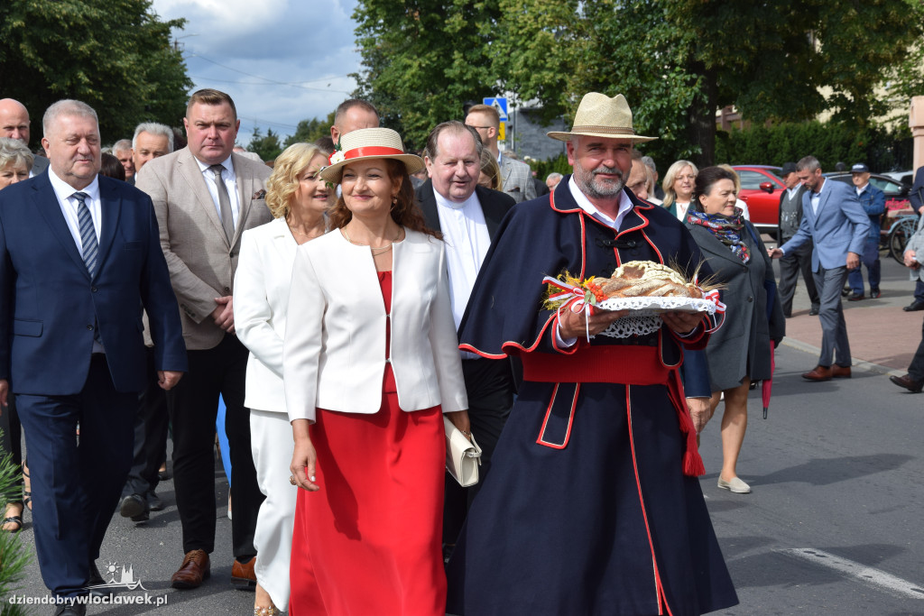 Korowód Dożynkowy w Lubaniu