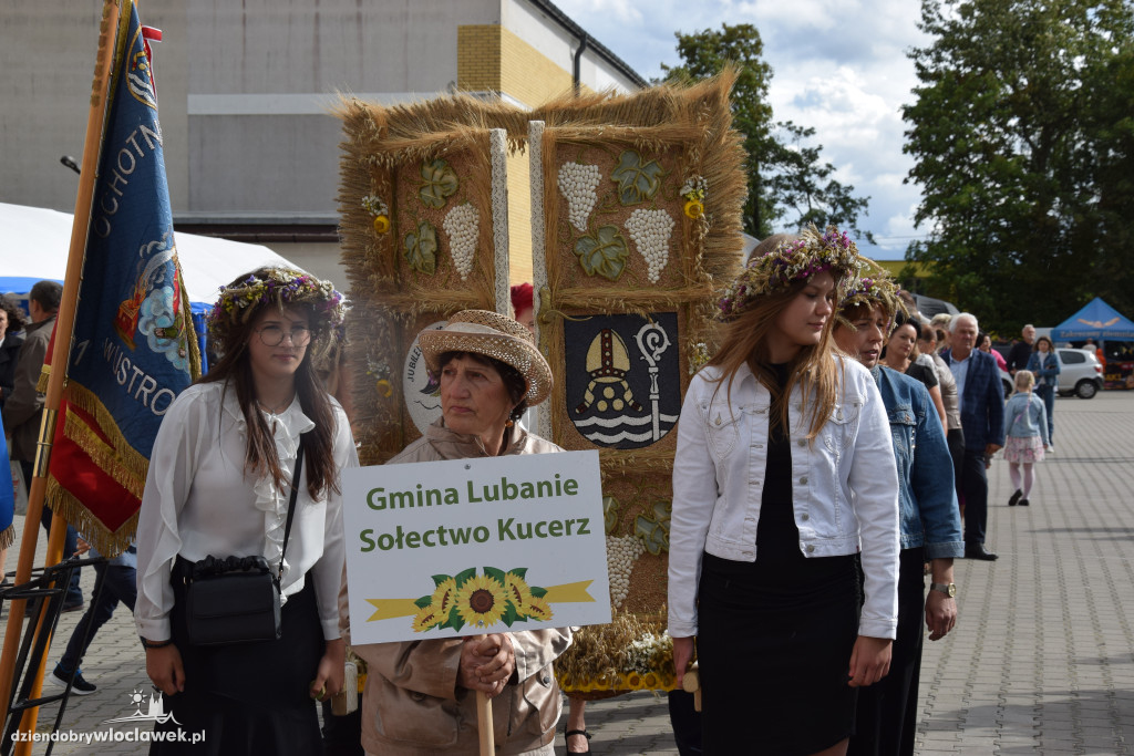 Korowód Dożynkowy w Lubaniu
