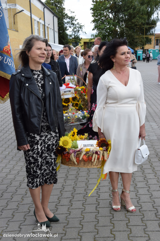 Korowód Dożynkowy w Lubaniu