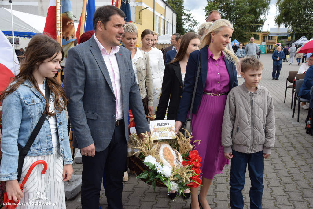 Korowód Dożynkowy w Lubaniu