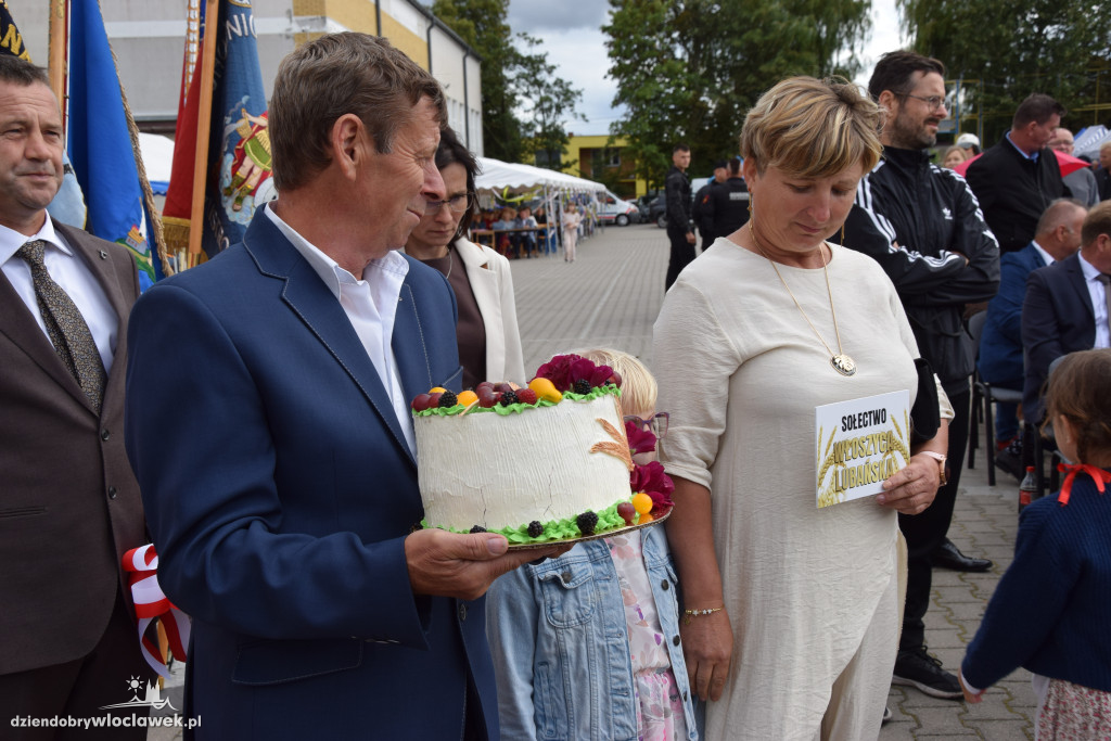Korowód Dożynkowy w Lubaniu