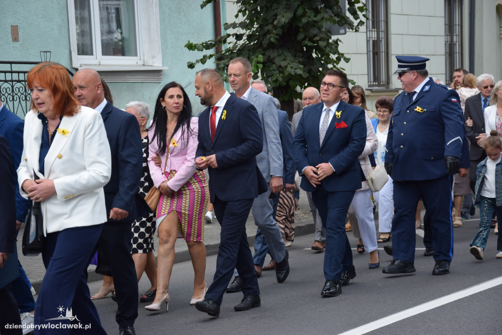 Dożynki w Brześciu Kujawskim - korowód i część obrzędowa