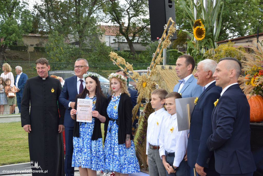 Dożynki w Brześciu Kujawskim - korowód i część obrzędowa