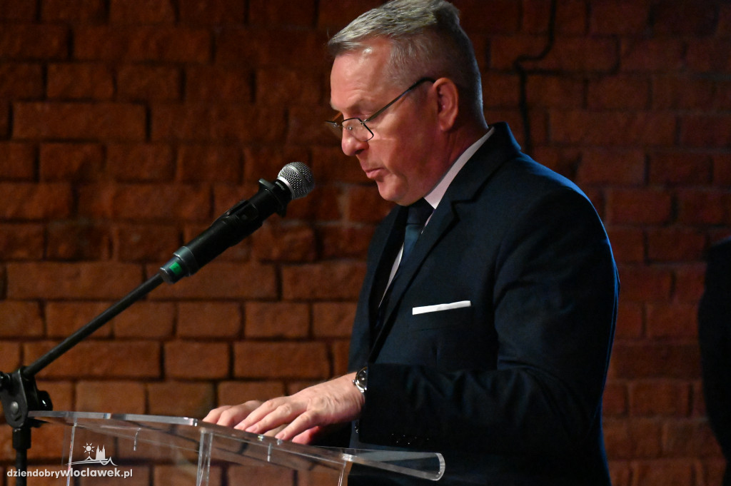 Przybyło 65 nauczycieli dyplomowanych