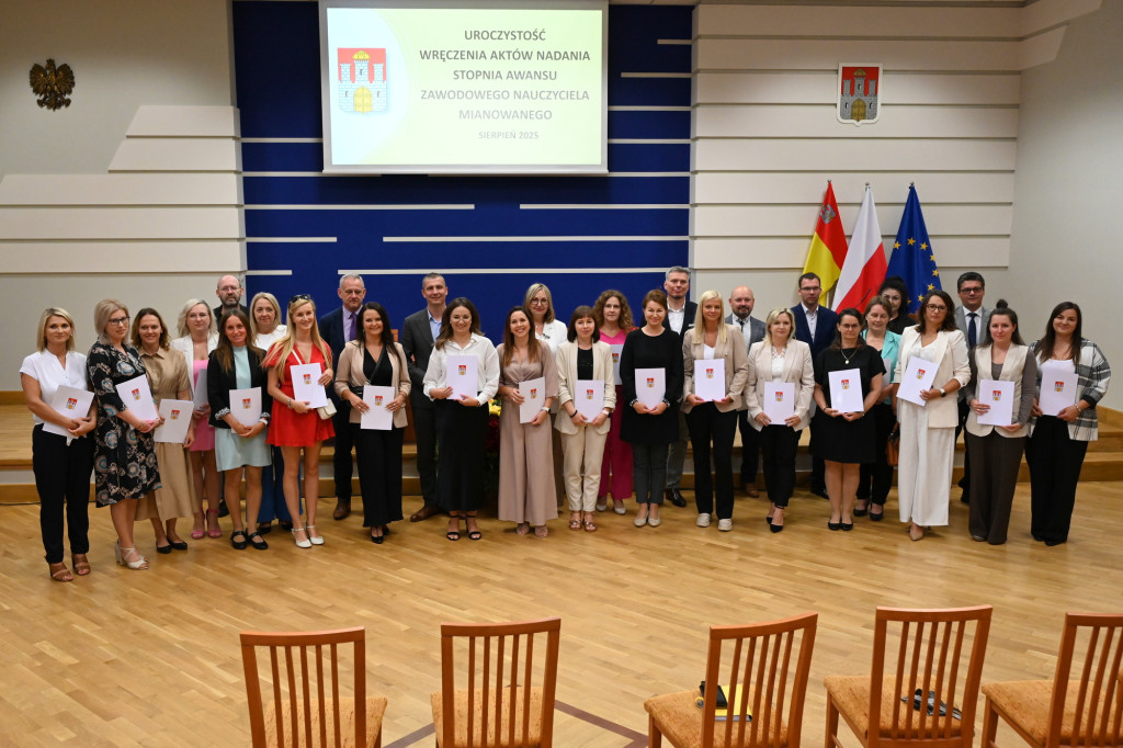 Wręczenie awansów zawodowych dla nauczycieli