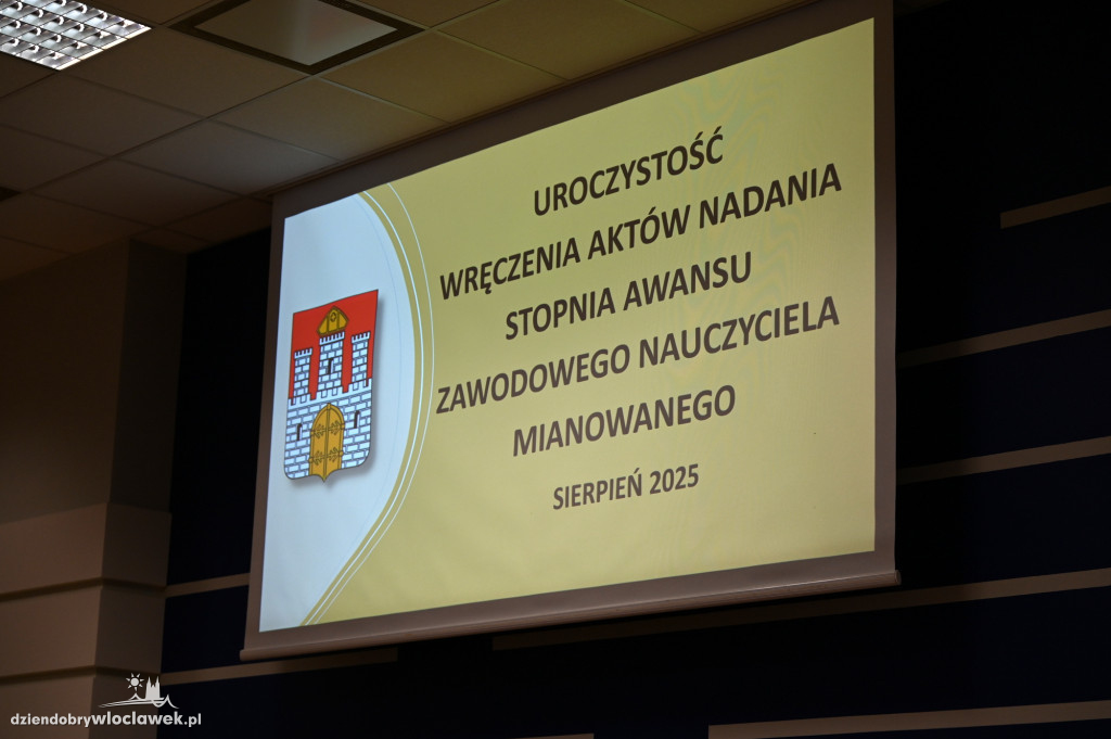 Wręczenie awansów zawodowych dla nauczycieli