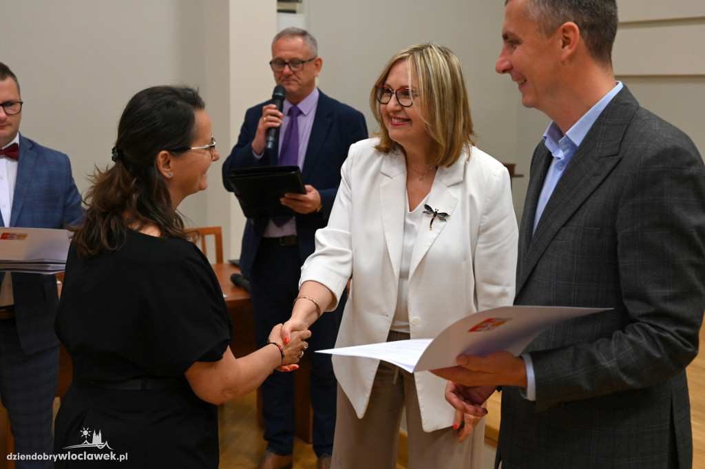 Wręczenie awansów zawodowych dla nauczycieli