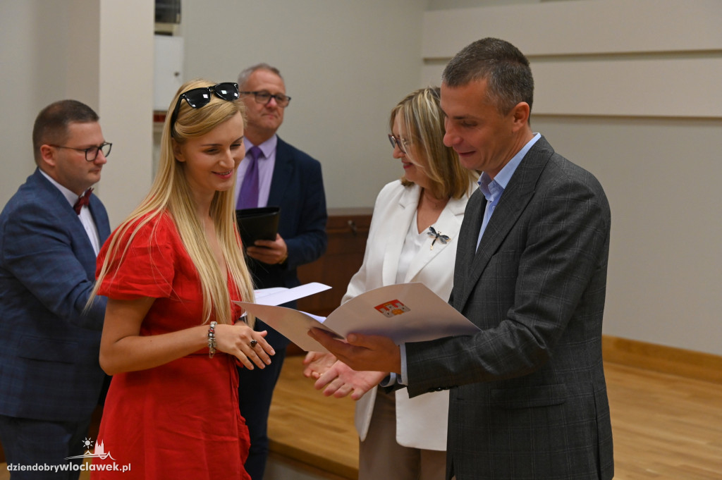 Wręczenie awansów zawodowych dla nauczycieli