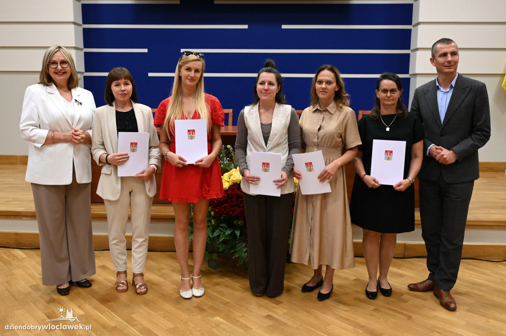 Wręczenie awansów zawodowych dla nauczycieli