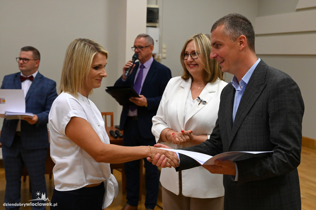 Wręczenie awansów zawodowych dla nauczycieli