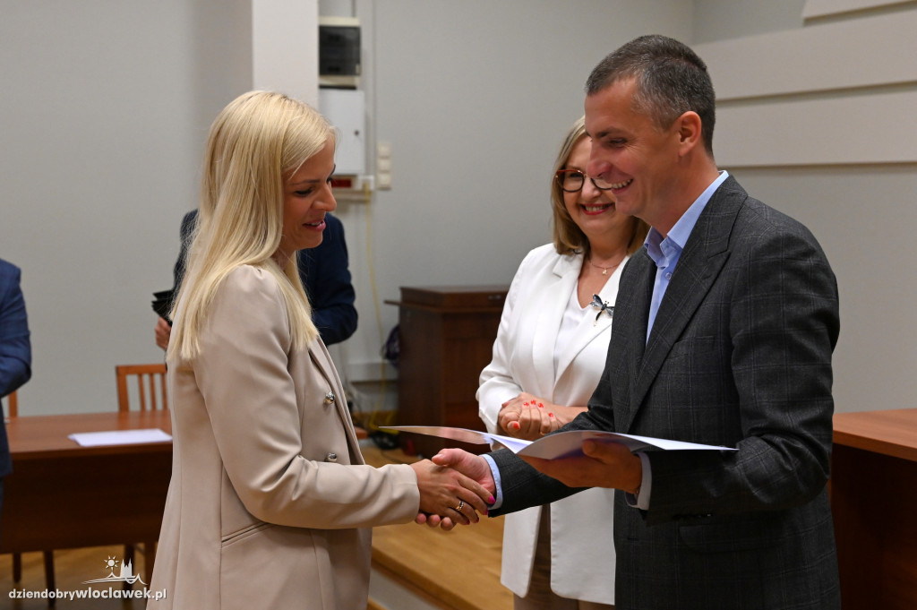 Wręczenie awansów zawodowych dla nauczycieli