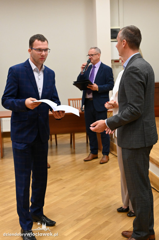Wręczenie awansów zawodowych dla nauczycieli