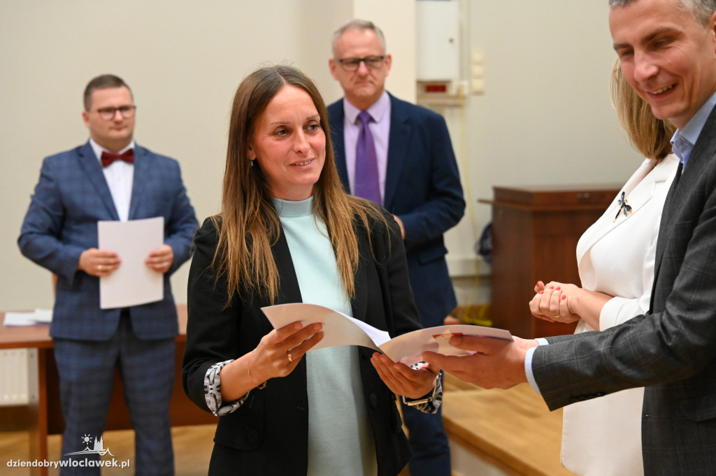 Wręczenie awansów zawodowych dla nauczycieli