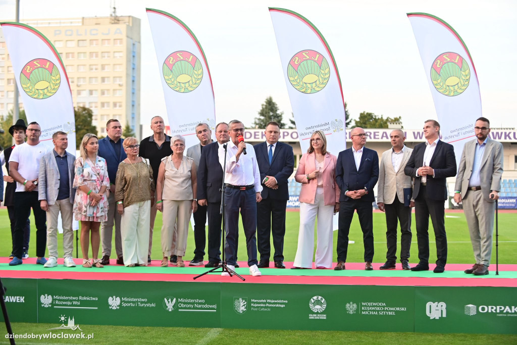 Ceremonia otwarcia Igrzysk i Mistrzostw KZ LZS U16 we Włocławku