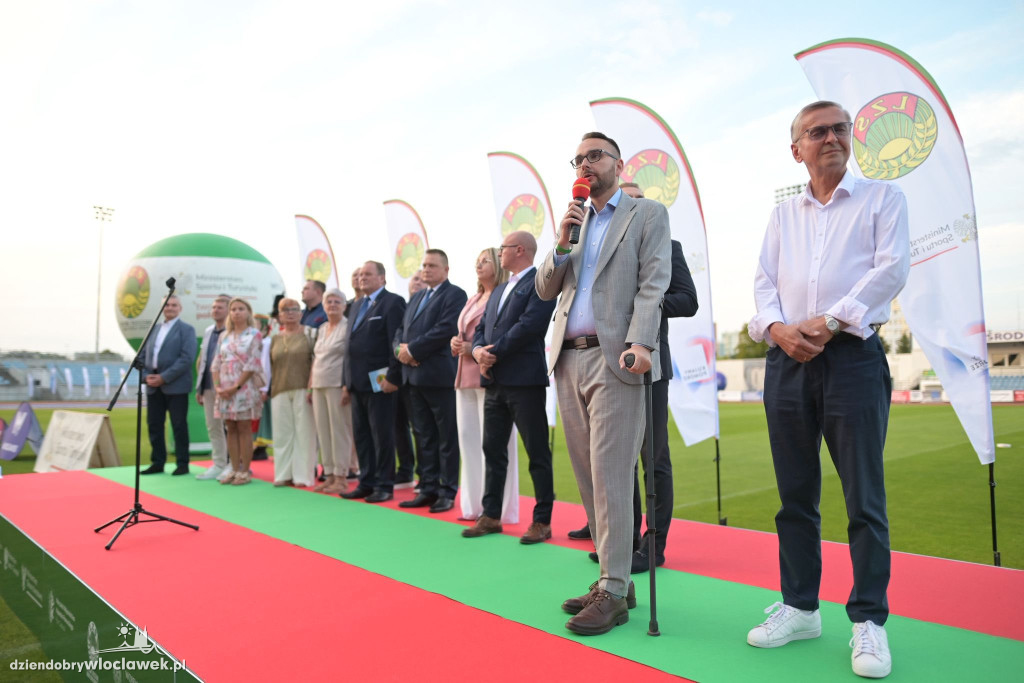 Ceremonia otwarcia Igrzysk i Mistrzostw KZ LZS U16 we Włocławku