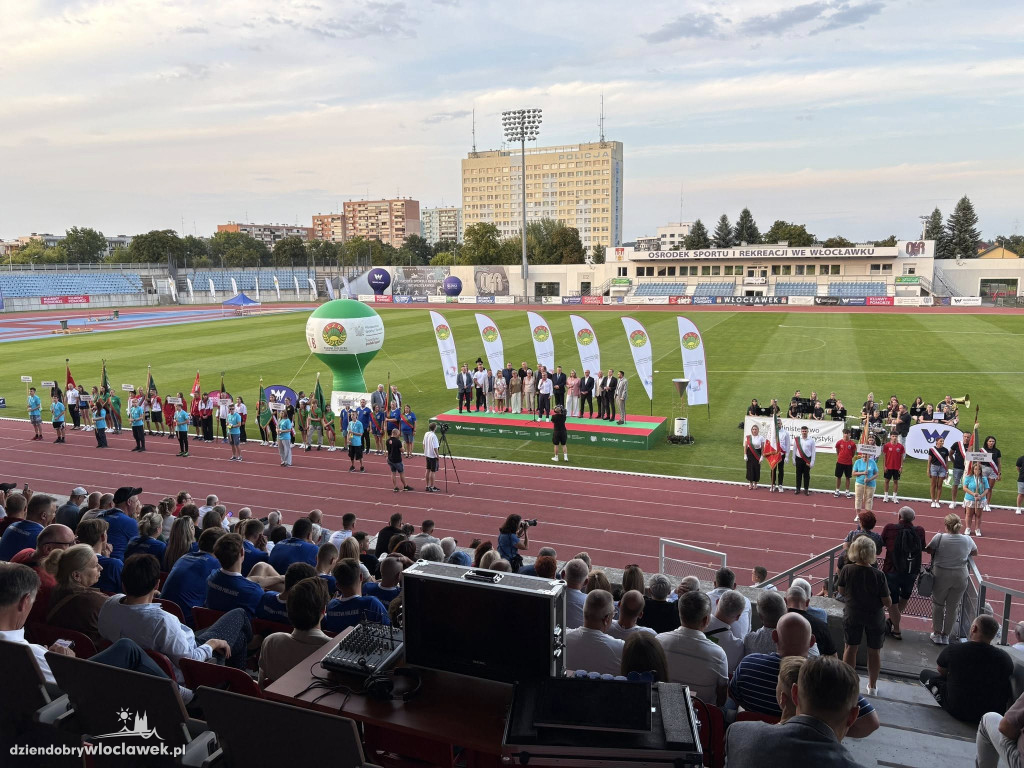 Ceremonia otwarcia Igrzysk i Mistrzostw KZ LZS U16 we Włocławku