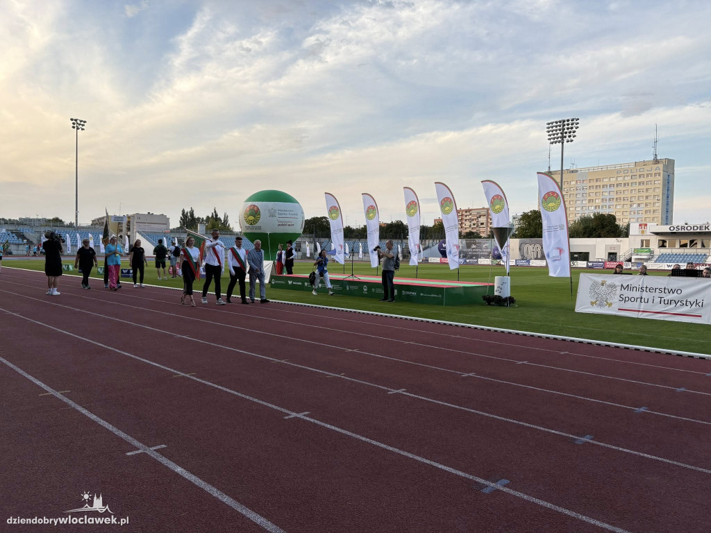 Ceremonia otwarcia Igrzysk i Mistrzostw KZ LZS U16 we Włocławku