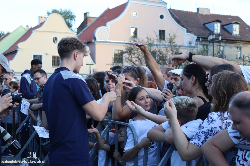Finał letnich brzmień - prezentacja zawodników Anwilu