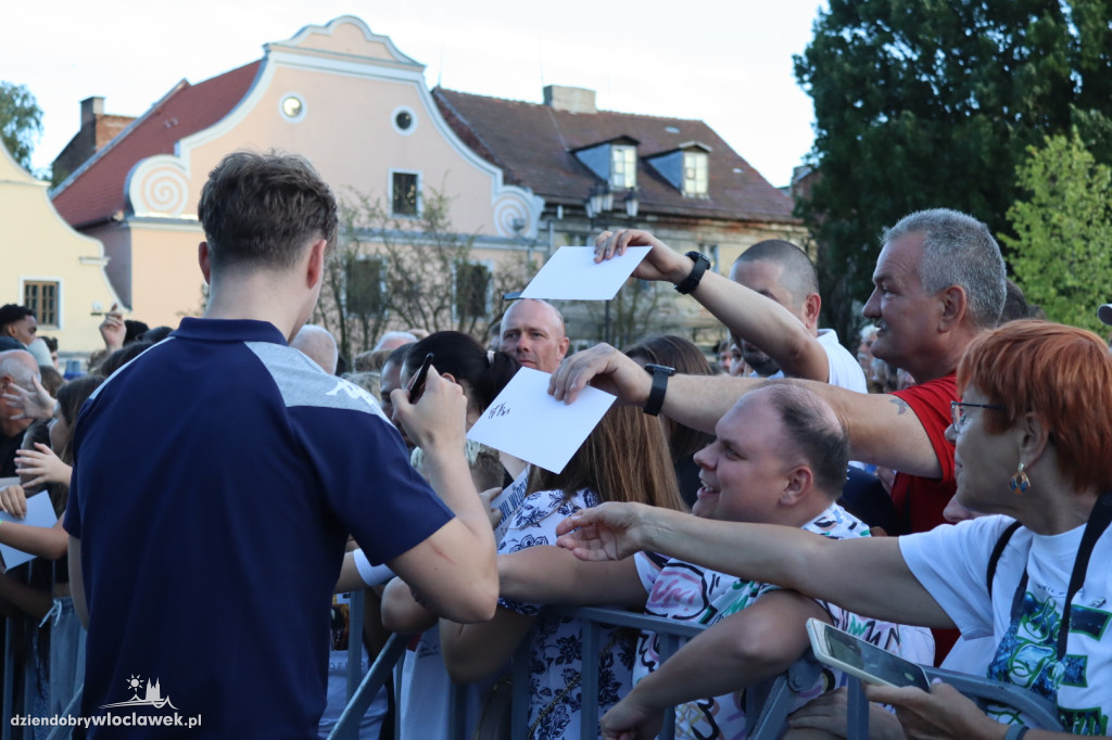 Finał letnich brzmień - prezentacja zawodników Anwilu