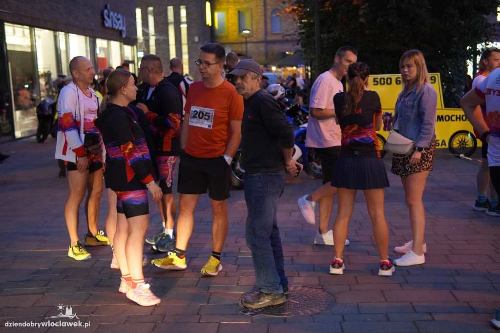 Nocny bieg ulicami Włocławka