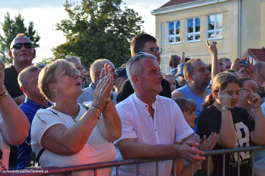  Sławomir, Iness i Roy na dożynkach w Fabiankach