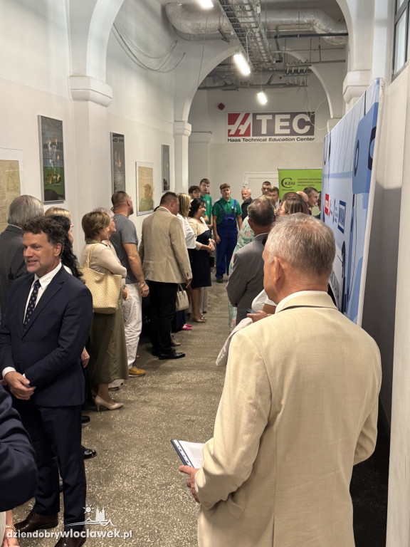 Otwarcie Centrum Robotów Przemysłowych w CKZiU