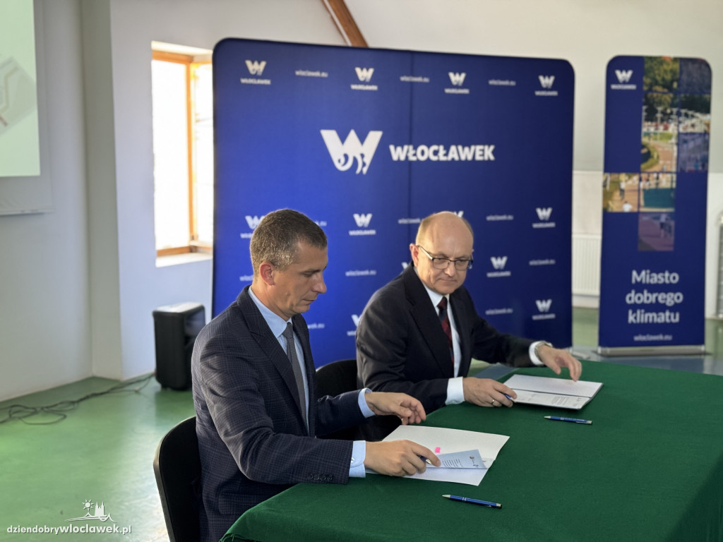 Otwarcie Centrum Robotów Przemysłowych w CKZiU