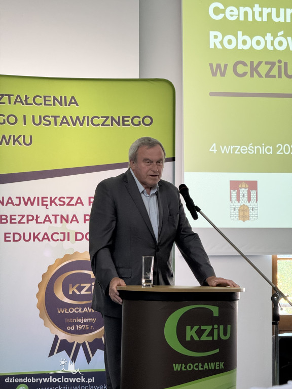 Otwarcie Centrum Robotów Przemysłowych w CKZiU