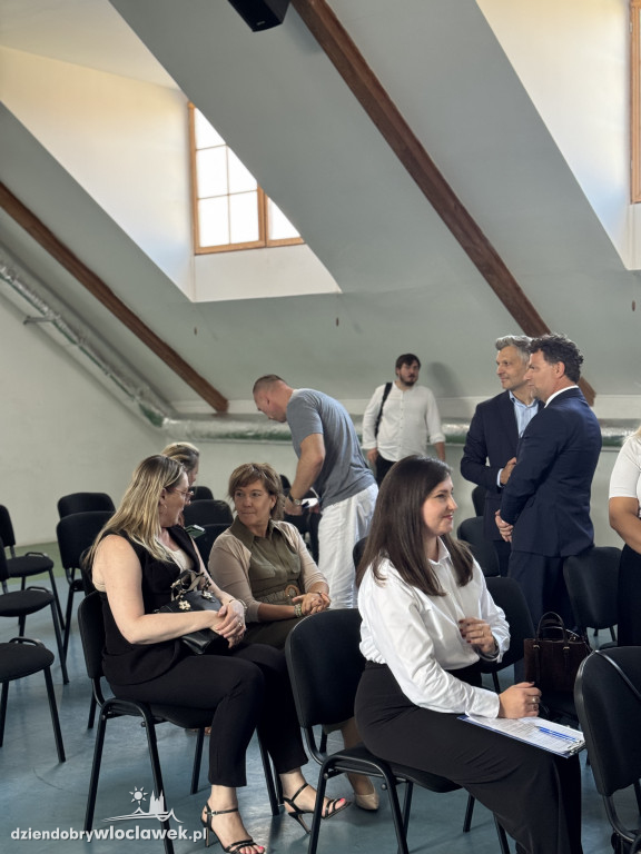Otwarcie Centrum Robotów Przemysłowych w CKZiU