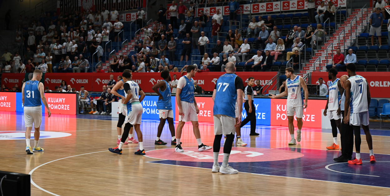 Anwil Włocławek vs. Twarde Pierniki - parkiet