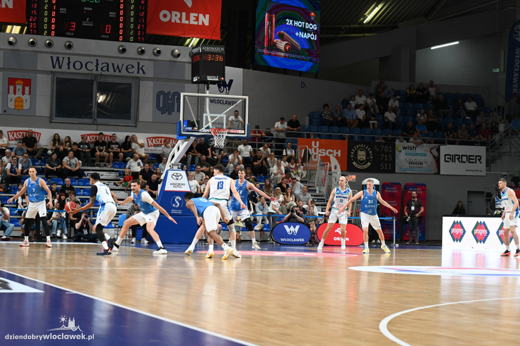 Anwil Włocławek vs. Twarde Pierniki - parkiet