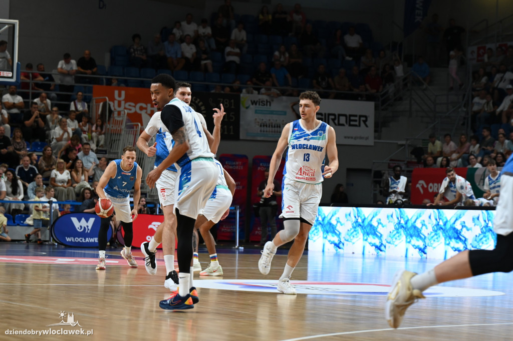 Anwil Włocławek vs. Twarde Pierniki - parkiet