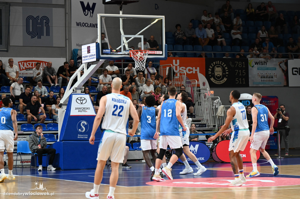 Anwil Włocławek vs. Twarde Pierniki - parkiet